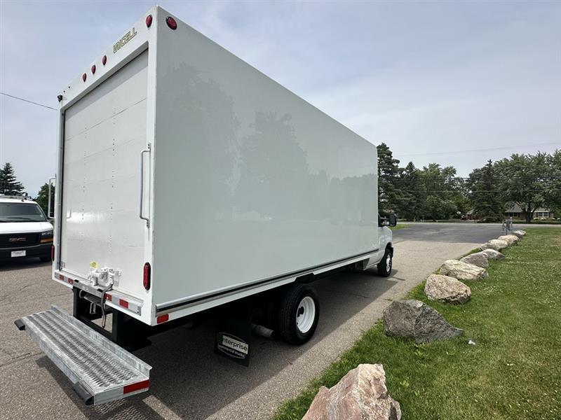 Ford Econoline  2024