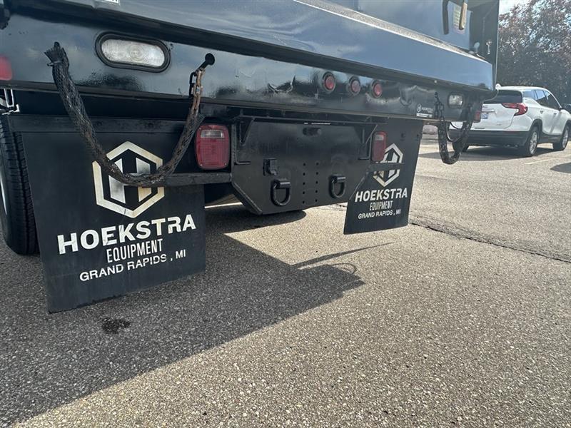 Chevrolet Dump Truck  2019