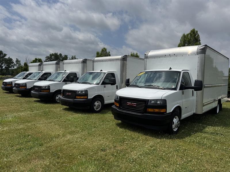GMC Savana  2022