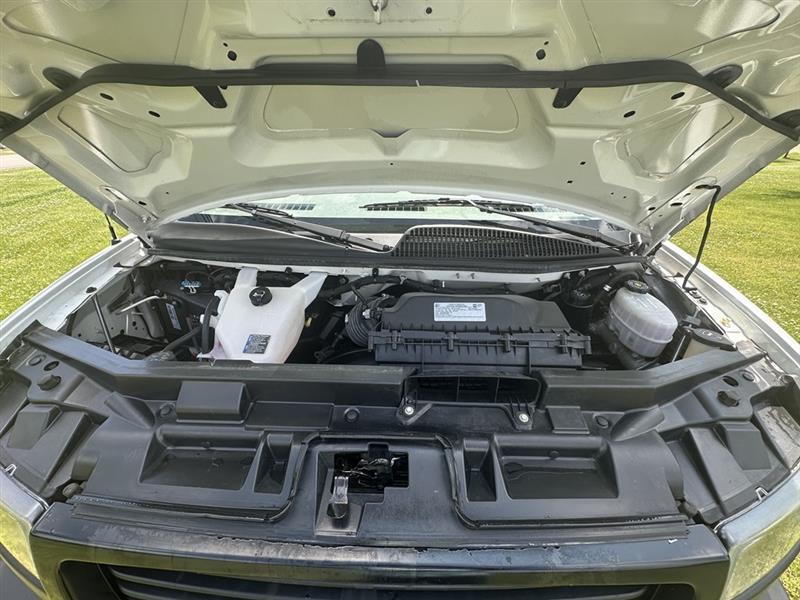 GMC Savana  2022