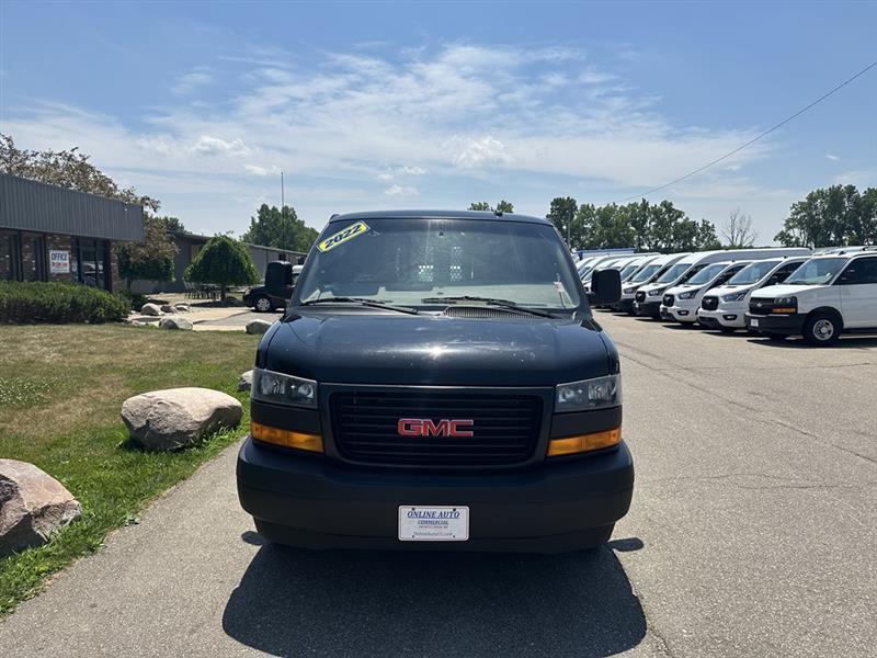 GMC Savana  2022