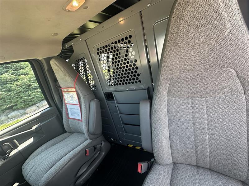 GMC Savana  2022
