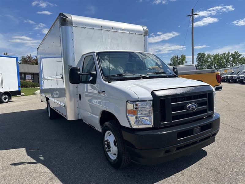 Ford Econoline  2022