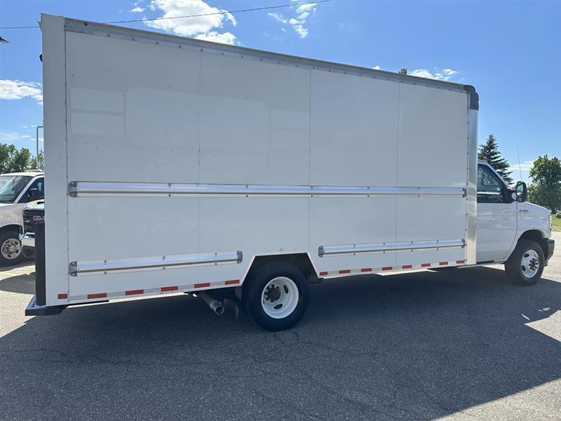 Ford Econoline  2022