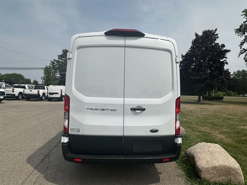 Ford Transit  2021