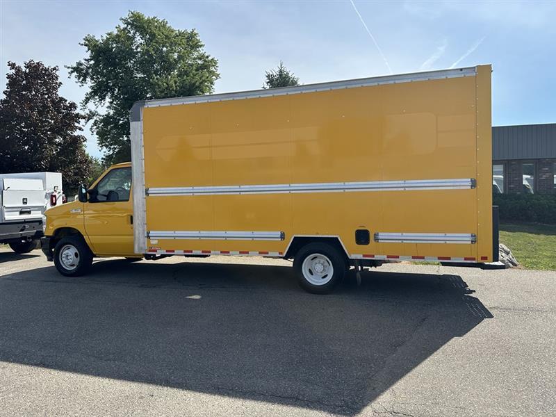 Ford Econoline  2022