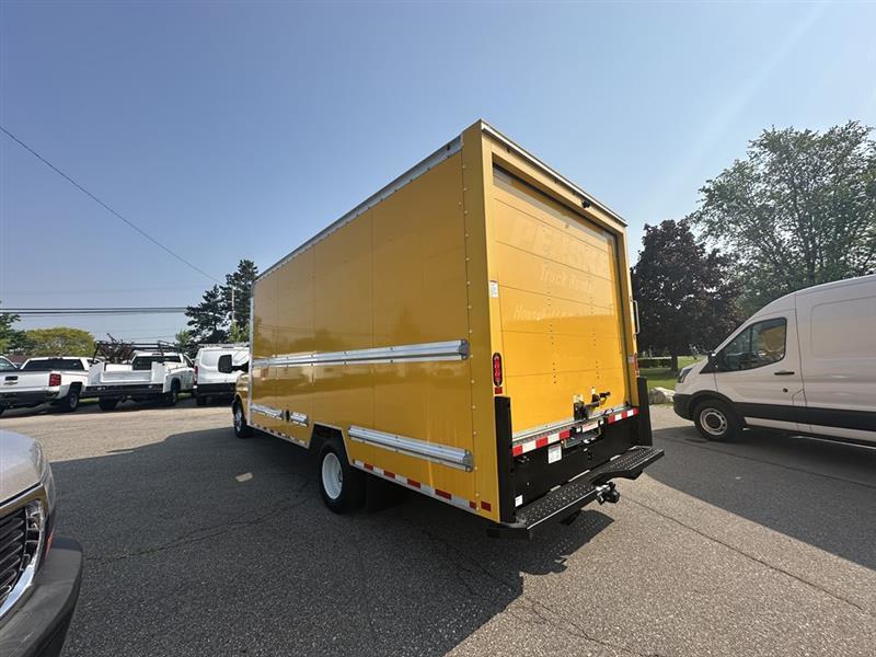 GMC Savana  2021