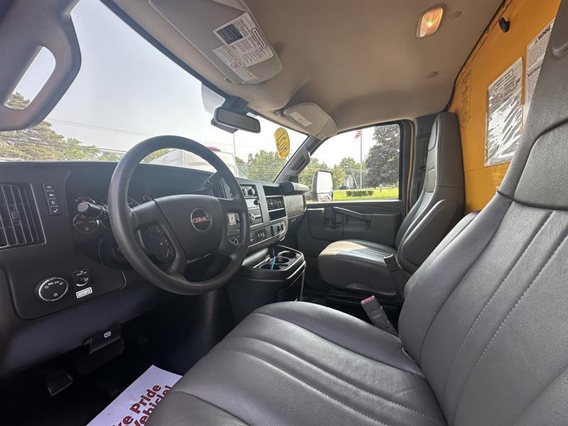 GMC Savana  2021
