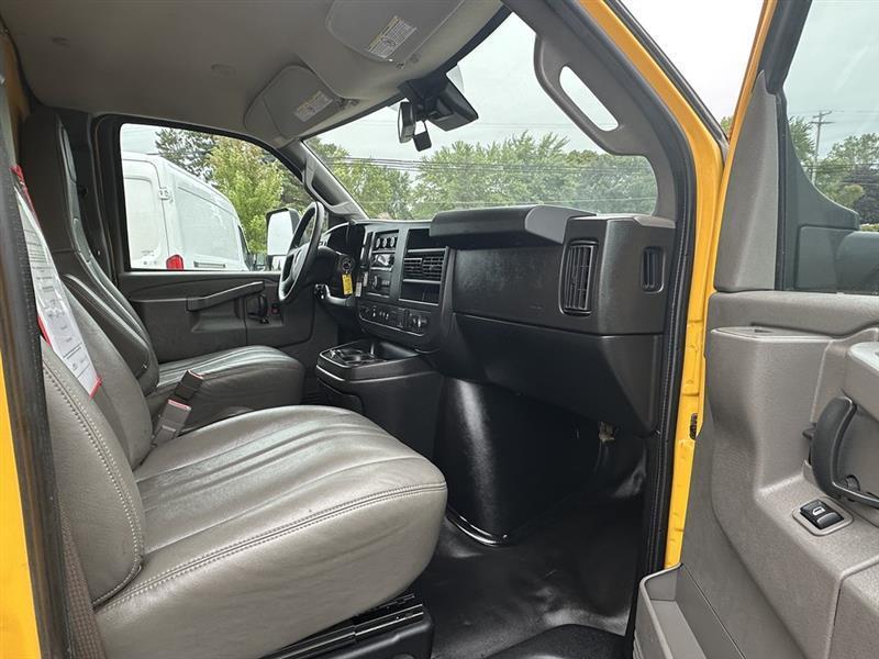 GMC Savana  2021