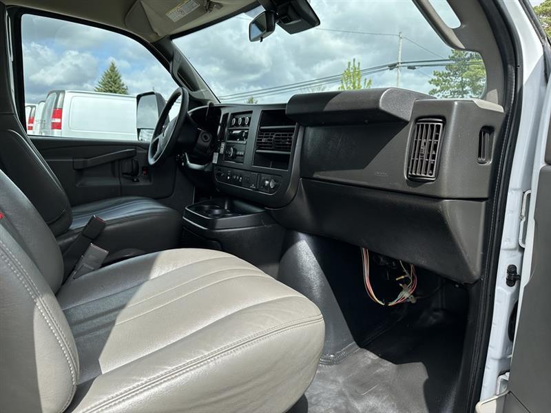 GMC Savana  2021