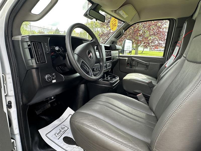 GMC Savana  2021