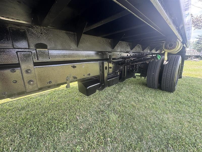 Chevrolet Dump Truck  2023