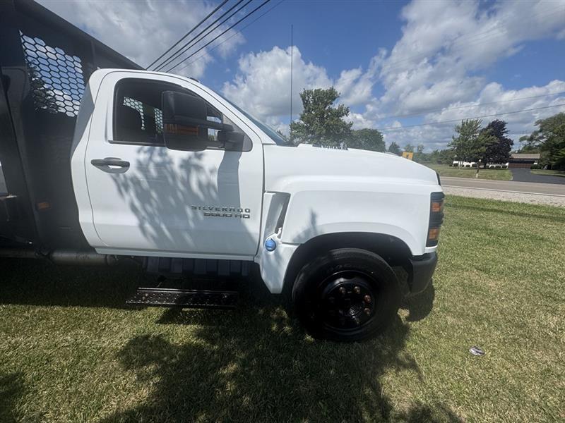 Chevrolet Dump Truck  2023