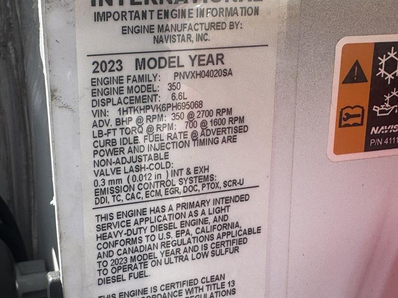 Chevrolet Dump Truck  2023