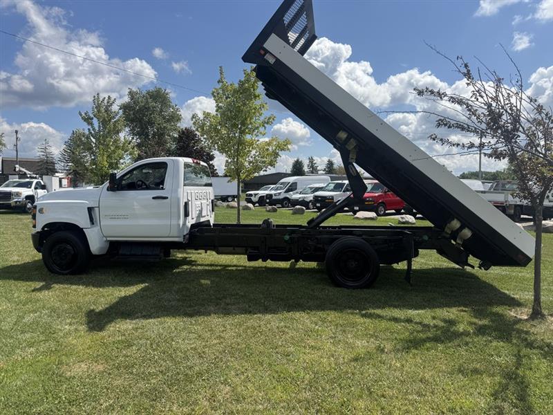 Chevrolet Dump Truck  2023