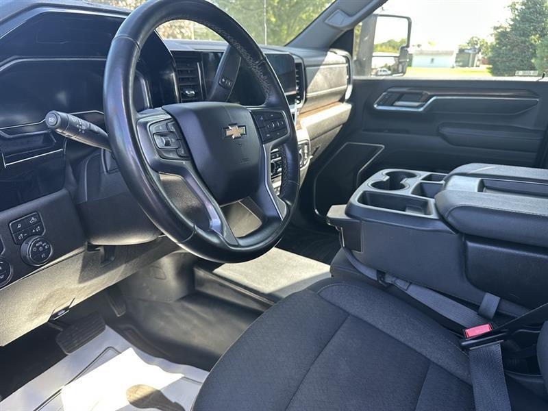 Chevrolet Silverado 2500  2024