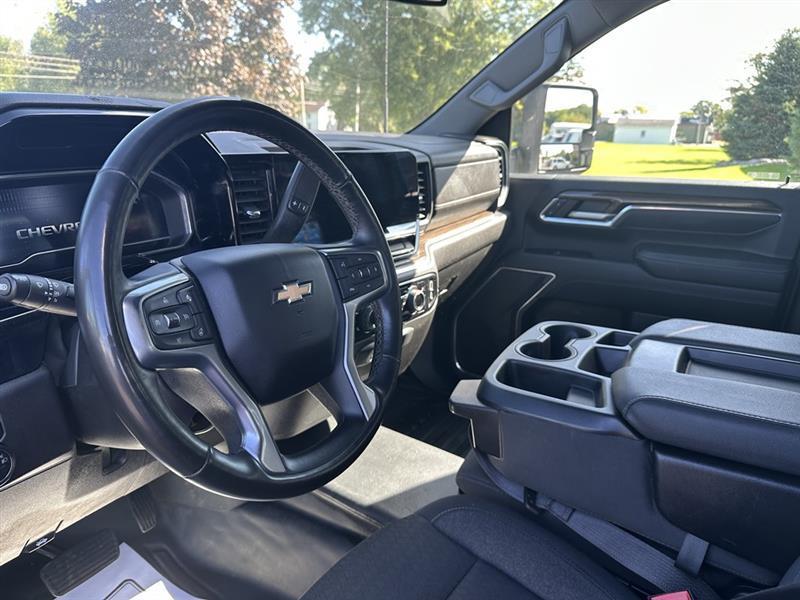 Chevrolet Silverado 2500  2024