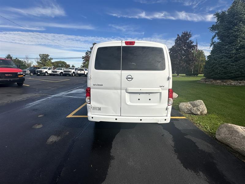 Nissan NV200  2020
