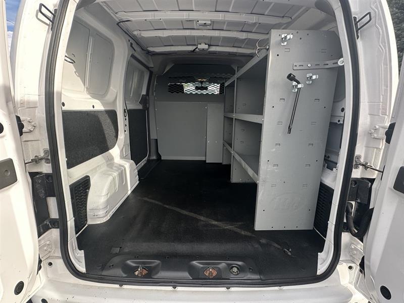 Nissan NV200  2020