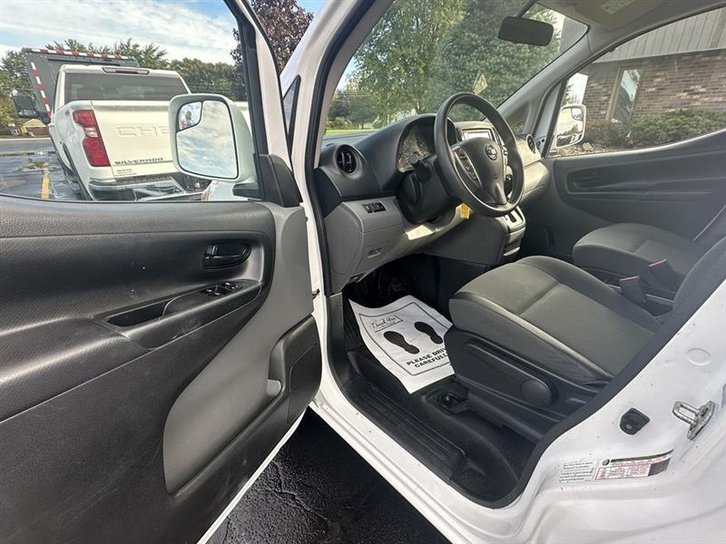 Nissan NV200  2020