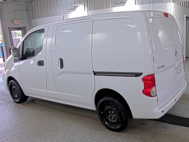 Nissan NV200  2021