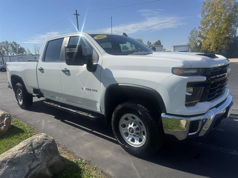 Chevrolet Silverado 2500  2025