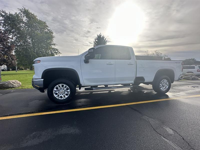 Chevrolet Silverado 2500  2024