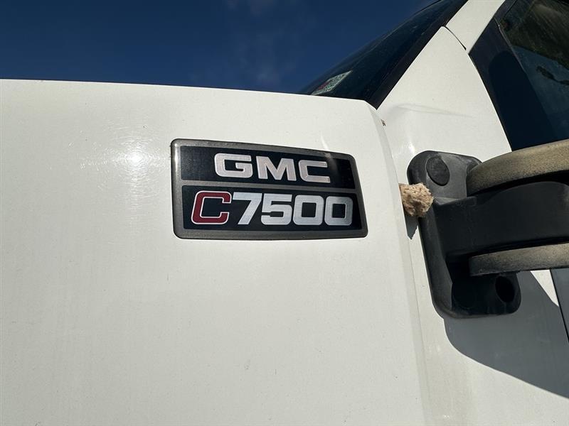 GMC C7C042  2007