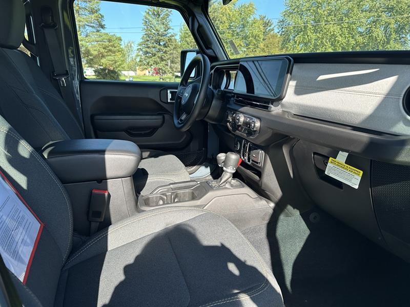 Jeep Gladiator  2025