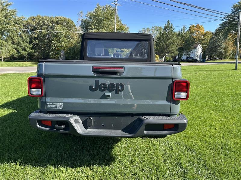 Jeep Gladiator  2025
