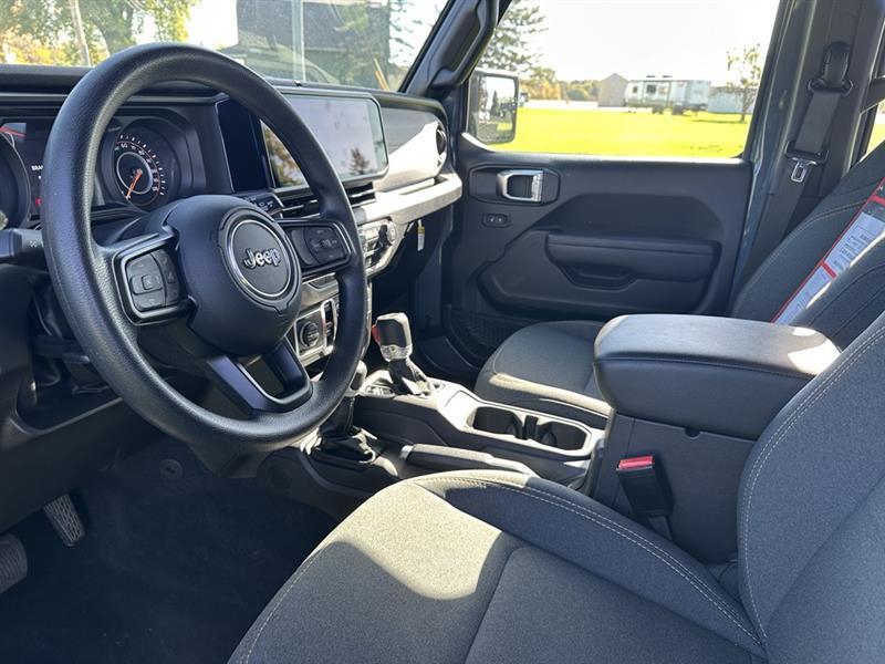Jeep Gladiator  2025