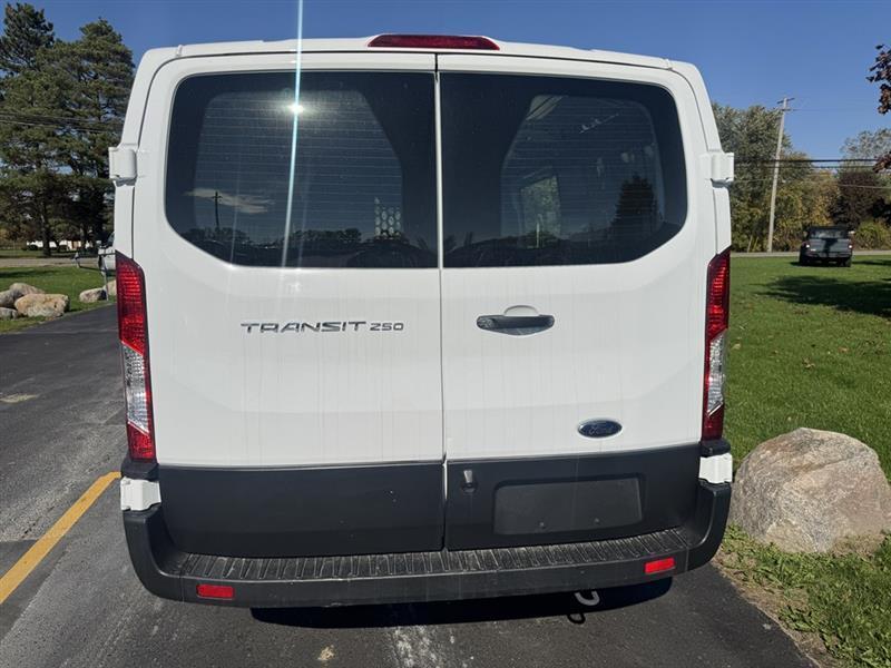 Ford Transit  2025