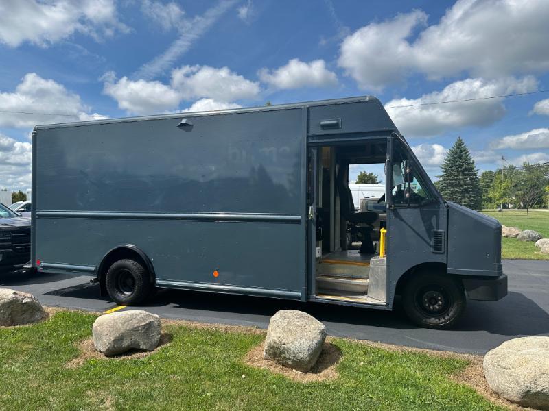 Freightliner M Line Walk-in Van  2020