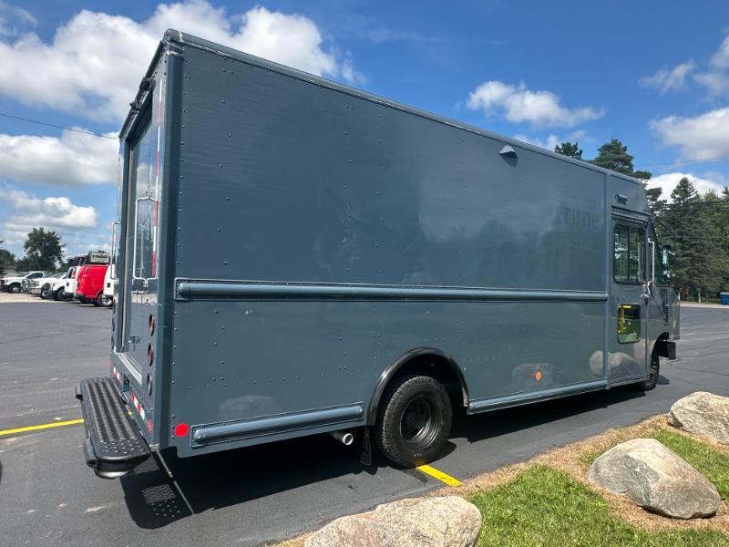 Freightliner M Line Walk-in Van  2020
