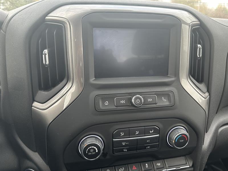 Chevrolet Silverado 1500  2025