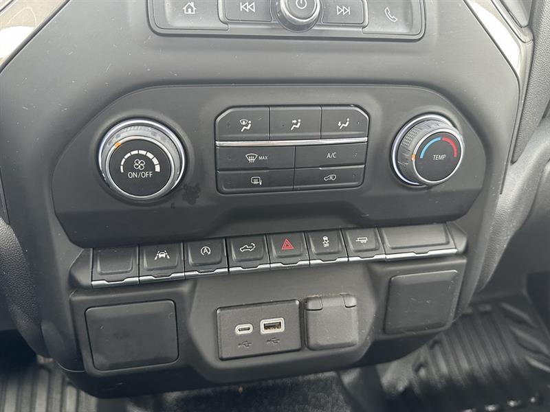 Chevrolet Silverado 1500  2025
