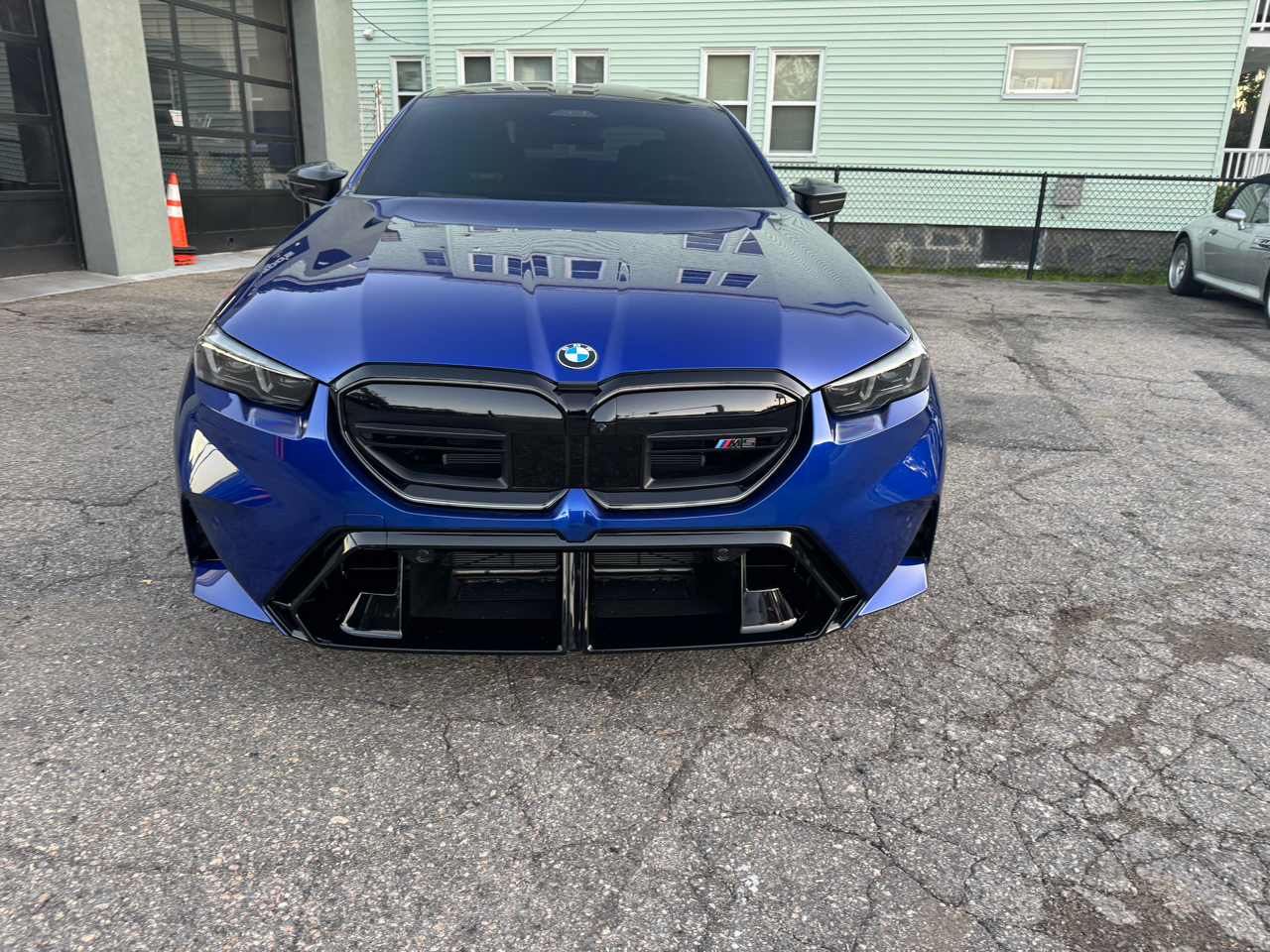 BMW M5 4D Sedan 2025 BMW M5 4D Sedan 2025