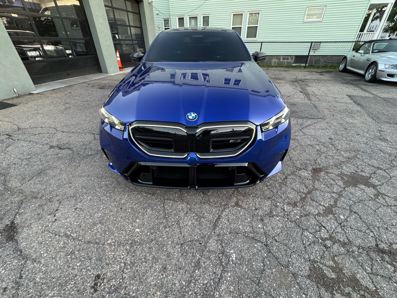 BMW M5 4D Sedan 2025 BMW M5 4D Sedan 2025