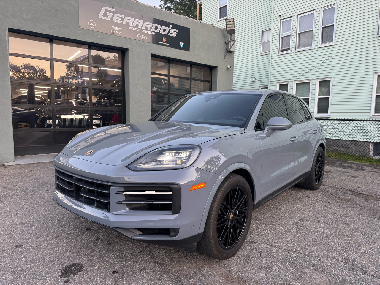 Porsche Cayenne Base 2024 Porsche Cayenne Base 2024