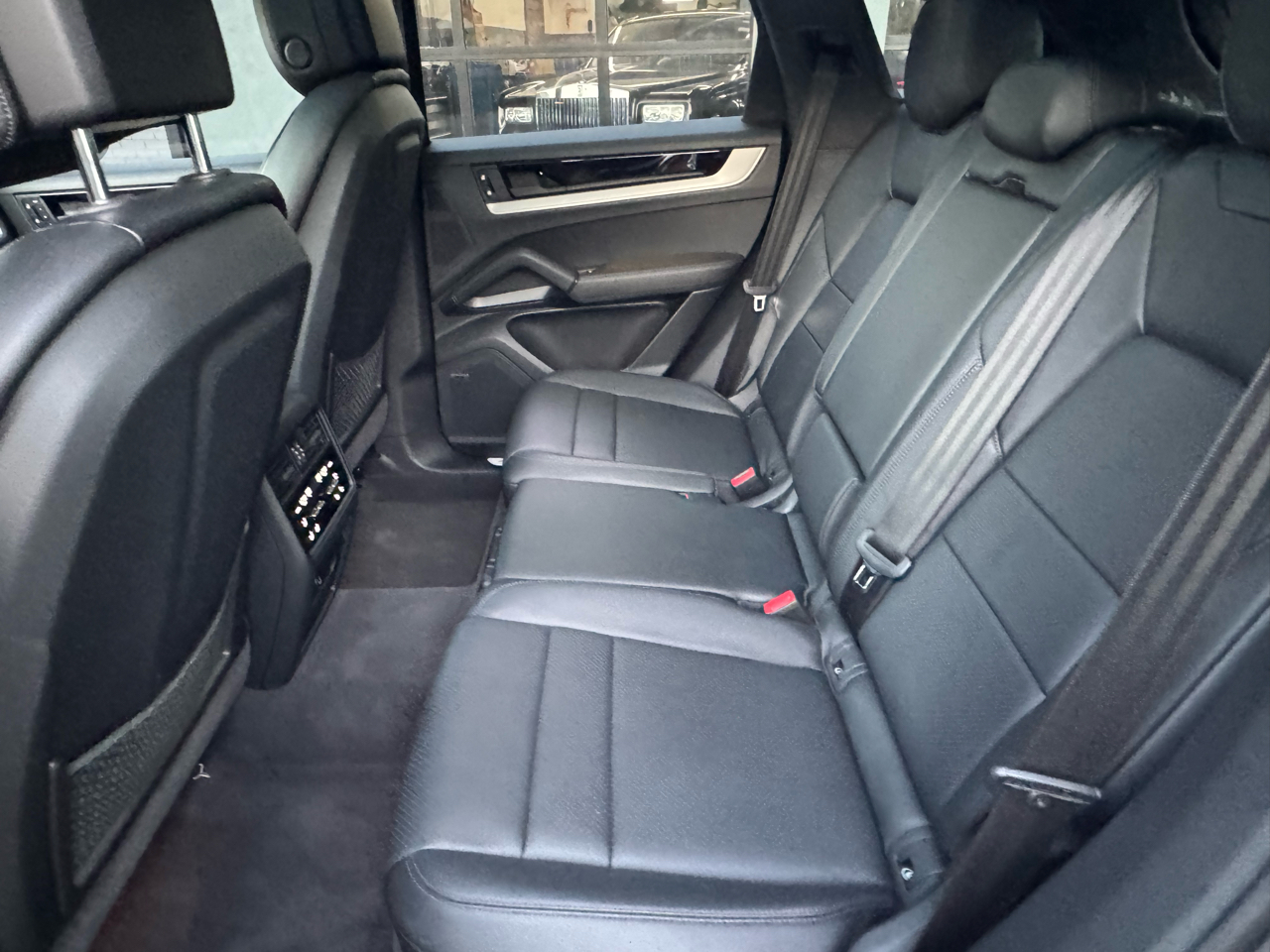 Porsche Cayenne Base 2024 Porsche Cayenne Base 2024
