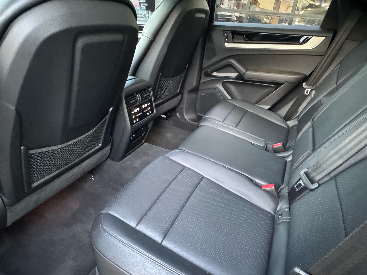 Porsche Cayenne Base 2024 Porsche Cayenne Base 2024