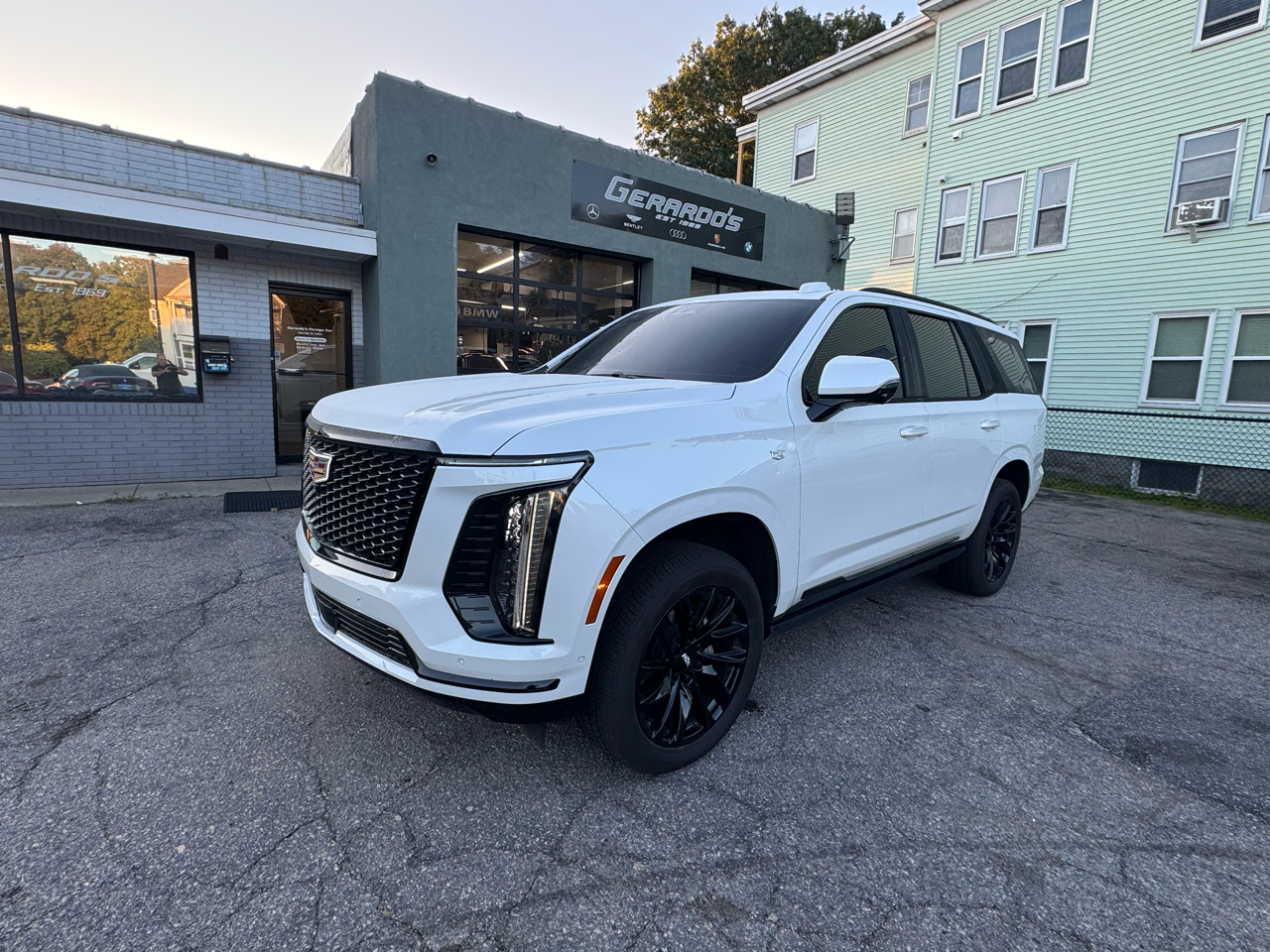 2025 Cadillac Escalade Sport photo 2
