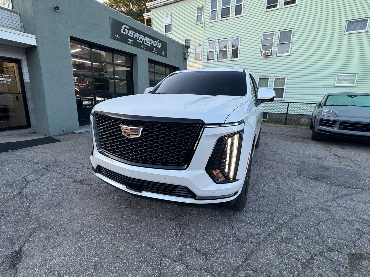 2025 Cadillac Escalade Sport photo 3