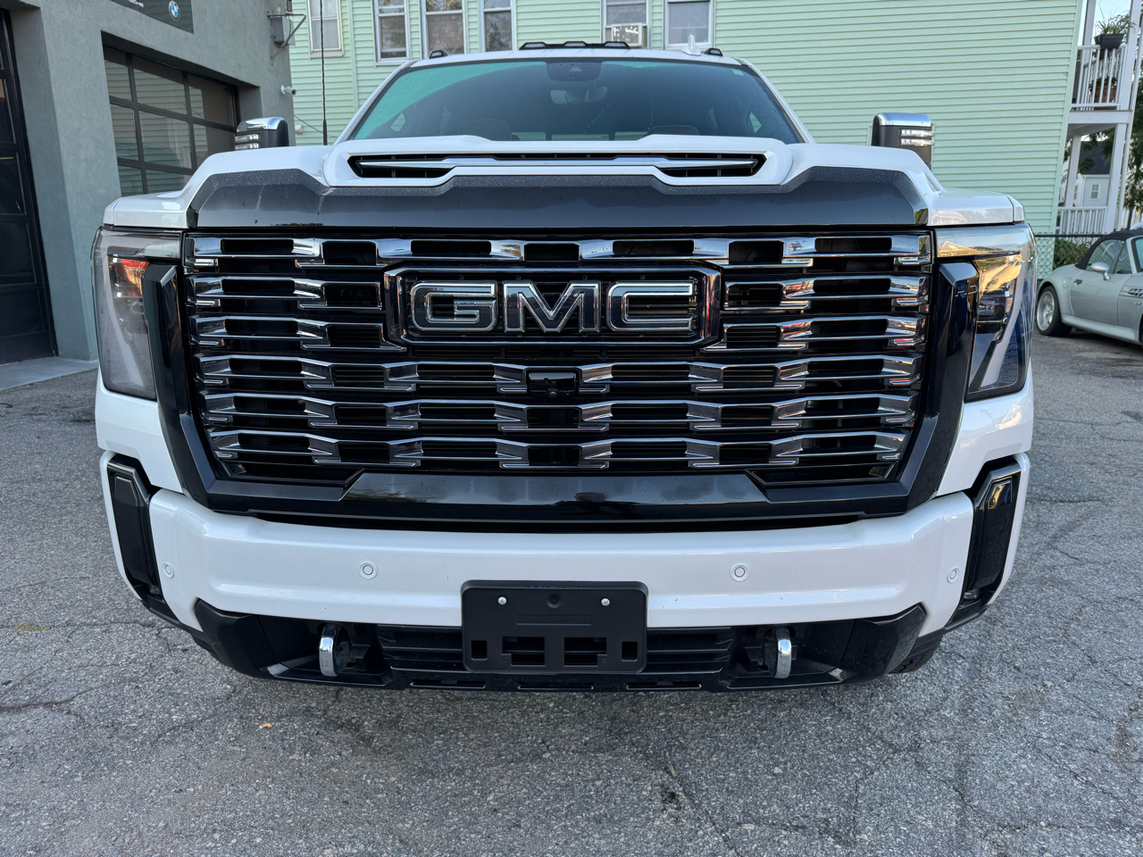 2025 Gmc Sierra 3500 HD Denali Ultimate photo 3