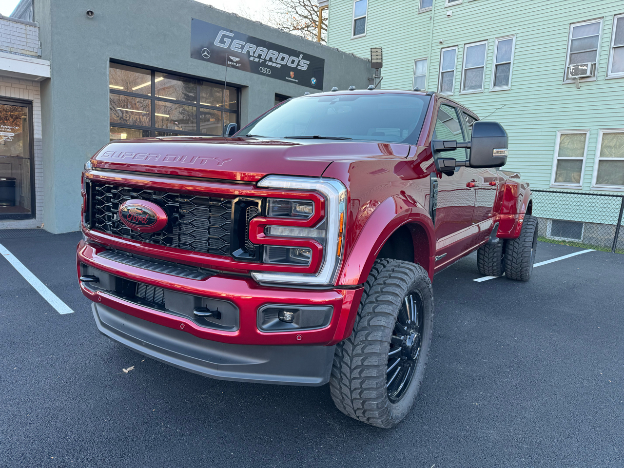 Ford Super Duty F-450 DRW Platinum 4WD Crew Cab 8' Box 2026