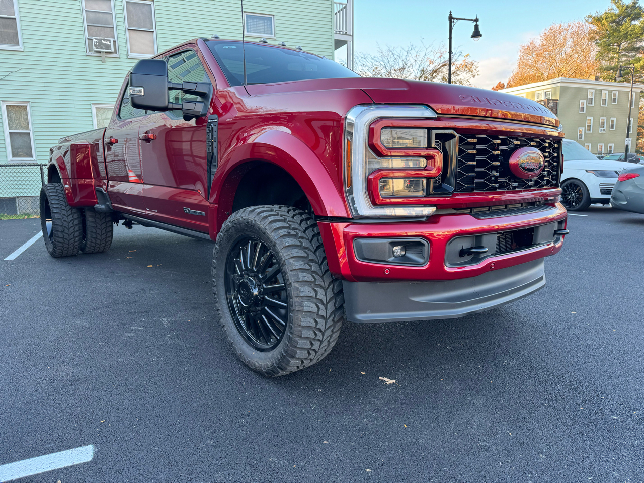 Ford Super Duty F-450 DRW Platinum 4WD Crew Cab 8' Box 2026