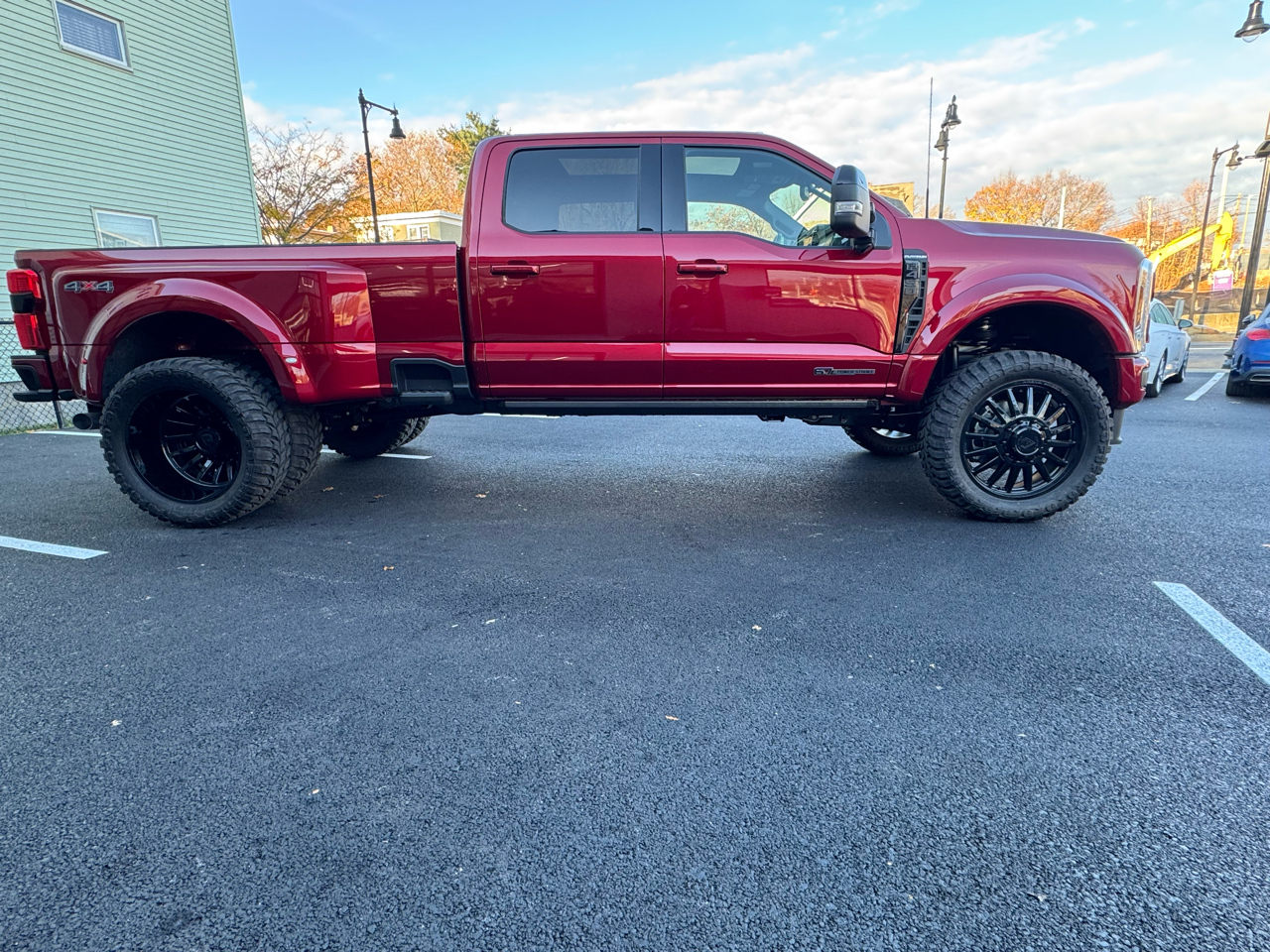 Ford Super Duty F-450 DRW Platinum 4WD Crew Cab 8' Box 2026