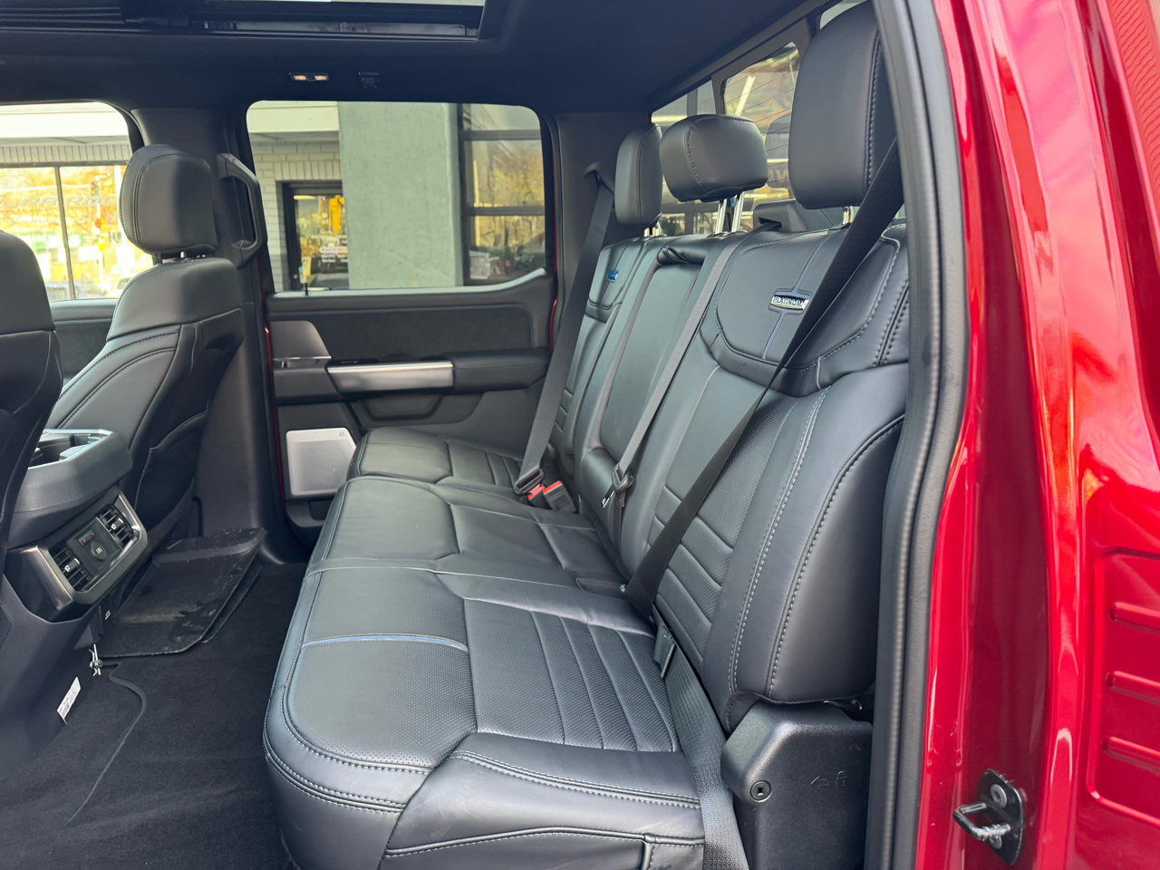 Ford Super Duty F-450 DRW Platinum 4WD Crew Cab 8' Box 2026