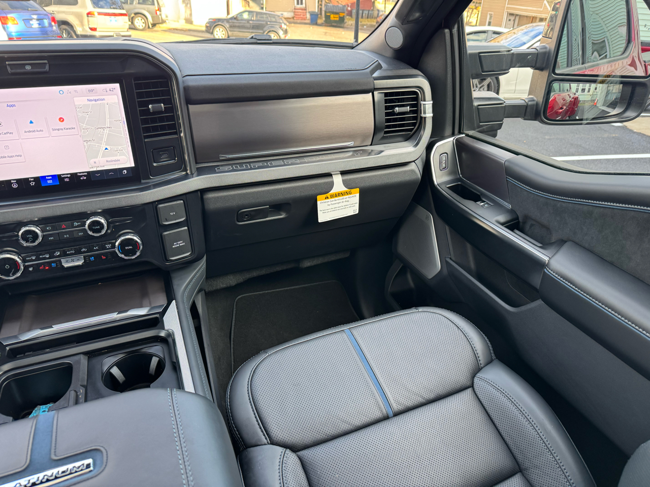 Ford Super Duty F-450 DRW Platinum 4WD Crew Cab 8' Box 2026