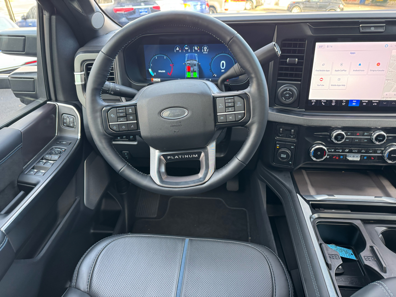 Ford Super Duty F-450 DRW Platinum 4WD Crew Cab 8' Box 2026